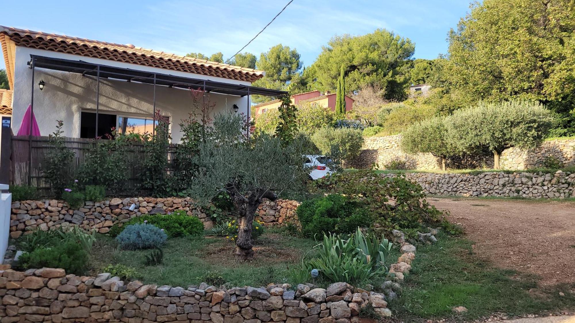 Jolie Maison Neuve Entre Mer Et Colline En Provence Ollioules Exterior foto